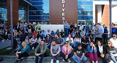Bayraklı Belediyesi'nde maaşların kesilmesine karşı eylem!