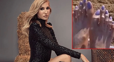 Çağla Şikel hayranlarını inandırmak için ayaklarını paylaştı!