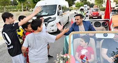 Çiğli'de 'Vosvos'lu 19 Mayıs kutlamaları