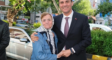 Ferdi Zeyrek'ten Anneler Günü Mesajı