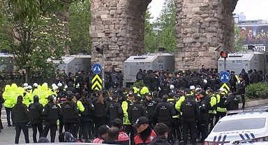 İstanbul'da eylemciler ve polisler arasında büyük gerginlik