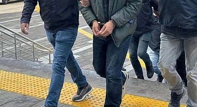 İzmir'de zehir tacirlerine darbe