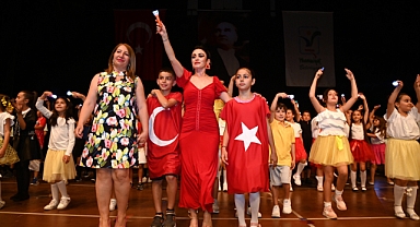 MANAVGAT BELEDİYESİ EĞİTİM KURUMLARINDAN MUHTEŞEM YIL SONU GÖSTERİSİ