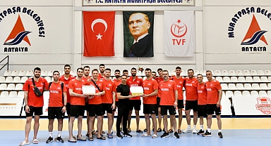 ANTALYA MURATPAŞA'DA MİLLİLERE BAKLAVA DOPİNGİ