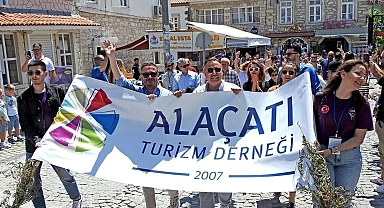 Sokaklar Karnaval Alanına Çevrildi