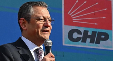 CHP Genel Başkanı Özgür Özel’in Ayağı Kırıldı