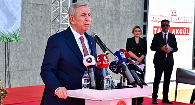 MANSUR YAVAŞ ‘1.GELENEKSEL TAHA AKGÜL KARAKUCAK GÜREŞLERİ’NİN AÇILIŞINA KATILDI