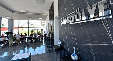 ANKARA BÜYÜKŞEHİR BELEDİYESİ'NİN HAYATA GEÇİRDİĞİ “SANATÖLYE” KURSİYERLERİNİ AĞIRLAMAYA DEVAM EDİYOR