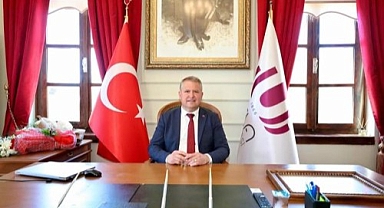 URLA BELEDİYESİ'NDEN ÖĞRENCİLERE KIRTASİYE DESTEĞİ