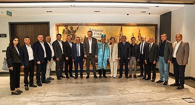 YILIN AHİSİ ZEKERİYA KÜKREMEZ UŞAK BELEDİYESİNİ ZİYARET ETTİ