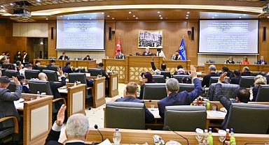 Başkan Bozbey: “ Bütçemizden yapılan kesintiyi Bursa adına kınıyorum”