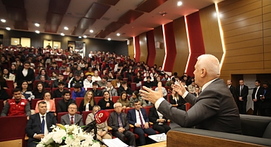 Mudanya Üniversitesi Öğrencileri Sordu, Başkan Mustafa Bozbey Yanıtladı