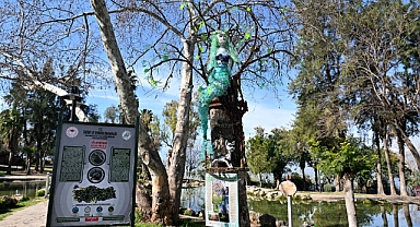 Antalya Muratpaşa’da Atıklardan Sanata: Puşkin’in Şiiri Heykele Dönüştü