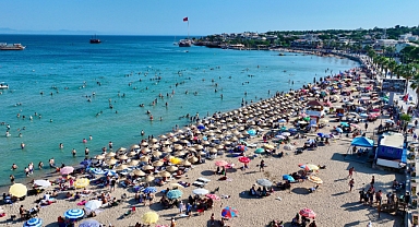 Didim’de Bayram Yoğunluğu Yaşandı: Sahiller Doldu Taştı
