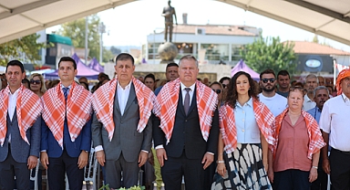 URLA’NIN 2 BİN 600 YıLLıK BAĞ BOZUMU ŞENLİĞİ BAŞLADI