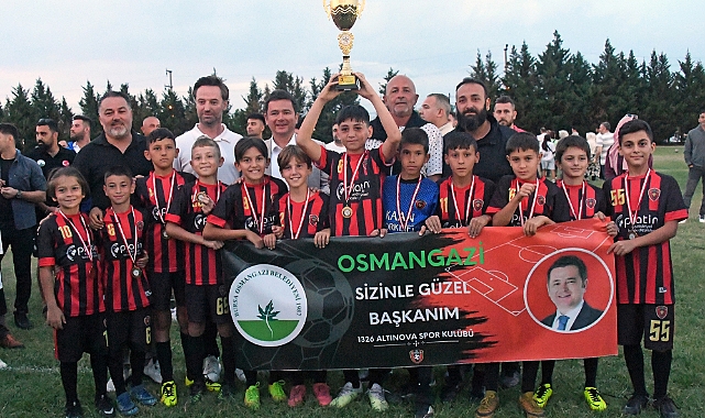 OSMANGAZİ’DE MİNİK YETENEKLER FUTBOL ŞÖLENİNDE BULUŞTU