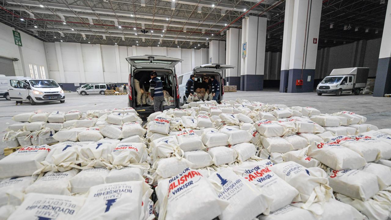 24 bin haneye kahvaltı paketi dağıtımı başladı