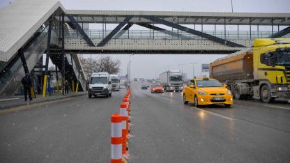 ABB AVM önlerinde oluşan trafik sorununu çözmek için sahada