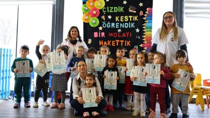 Atatürk'ün ismi de resmi de yüreklerde: Efes Selçuk’tan örnek uygulama