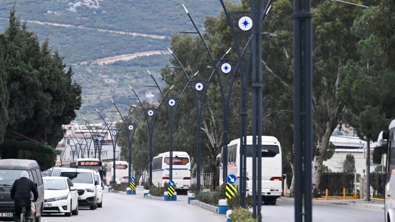 Baştan aşağı yenilenen Pınar Caddesi Naim Süleymanoğlu Heykeli ile taçlanıyor