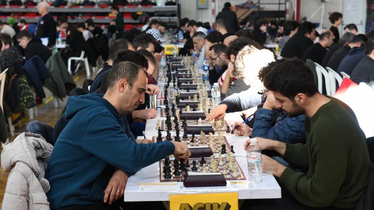 Çiğli Belediyesi 2. İsmail Hakkı Satranç Turnuvası Büyük İlgi Gördü