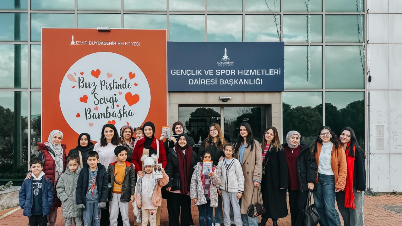 Çocuklar Renkli Harfler ile öğreniyor