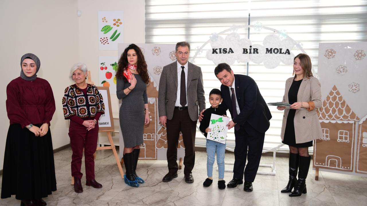 Çocukların Karnelerini Başkan Erkan Aydın Verdi