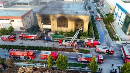 Fabrika yangını kısa sürede kontrol altına alındı