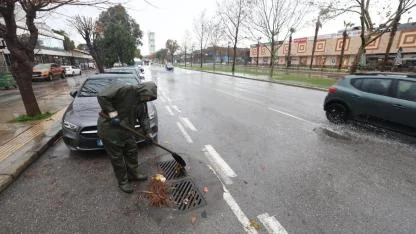 İzmir’de yağış alarmı sürüyor