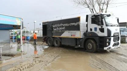Sağanak Felaketi Sonrası Kuşadası Belediyesi Ekipleri Sahada