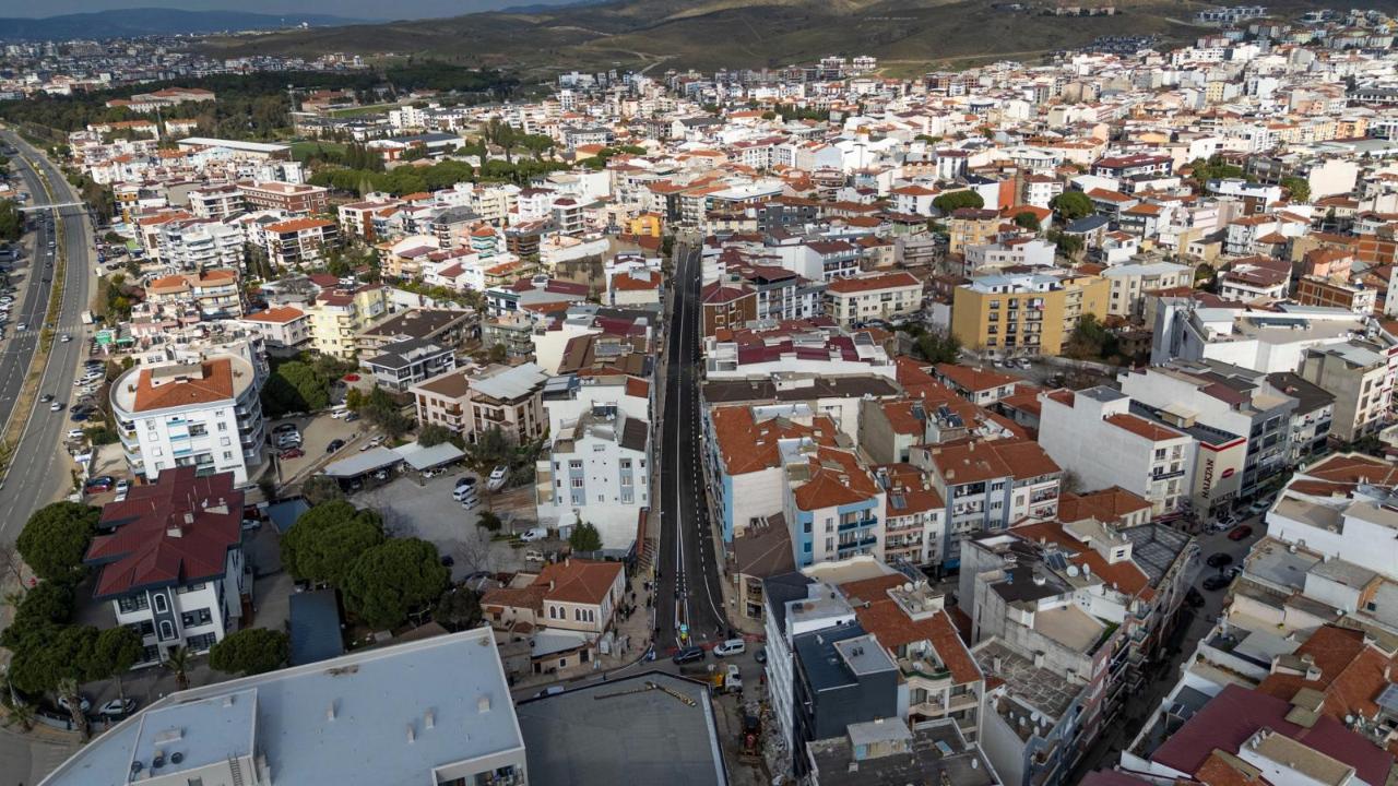 Seferihisar Şehit General Temel Cingöz Caddesi yenilendi