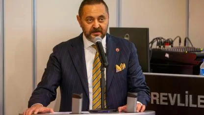 *AK Partili Ünal'dan, CHP'li Başarı'ra sert çıkış! “İzmir Zıplanacak Yer Değil, Hesap Verilecek Yerdir!”