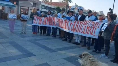 FOÇA’DA ÇAMUR İSYANI: HALK SAHİLDE, BELEDİYE BAŞKANI PERDE ARKASINDA!