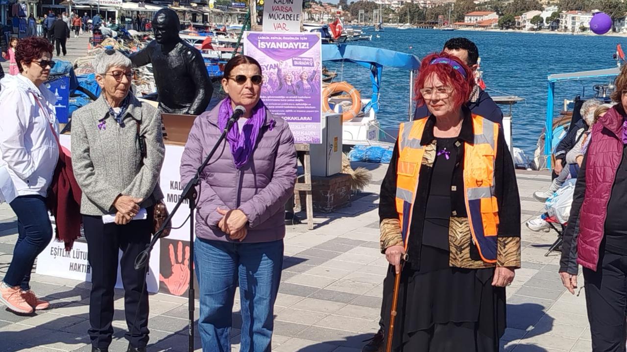 FOÇA’DA ÜSLUP KRİZİ ;  İLÇE BAŞKANINA AZAR, 8 MART’TA POLEMİK