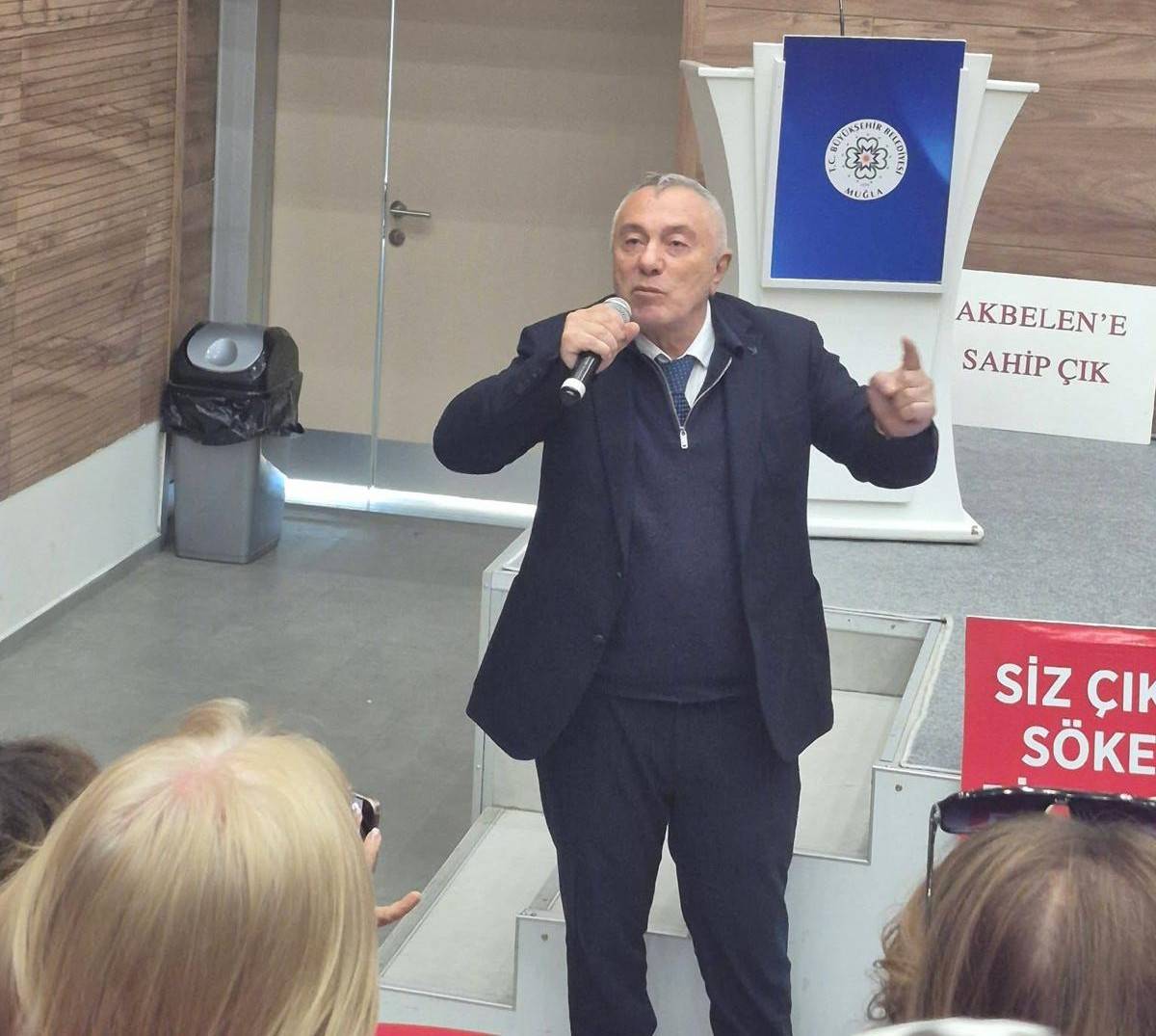 AKBELEN İSYANDA: SUYU VE ZEYTİNİ KÖMÜRE KURBAN ETMEYECEĞİZ