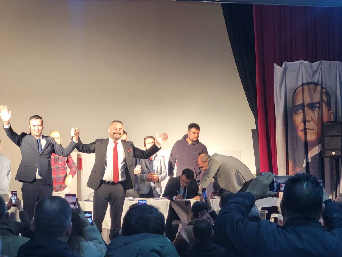 FOÇA’DA GÜVENİN ADI YİNE SEDAT ÖZDEMİR: SANDIKTAN