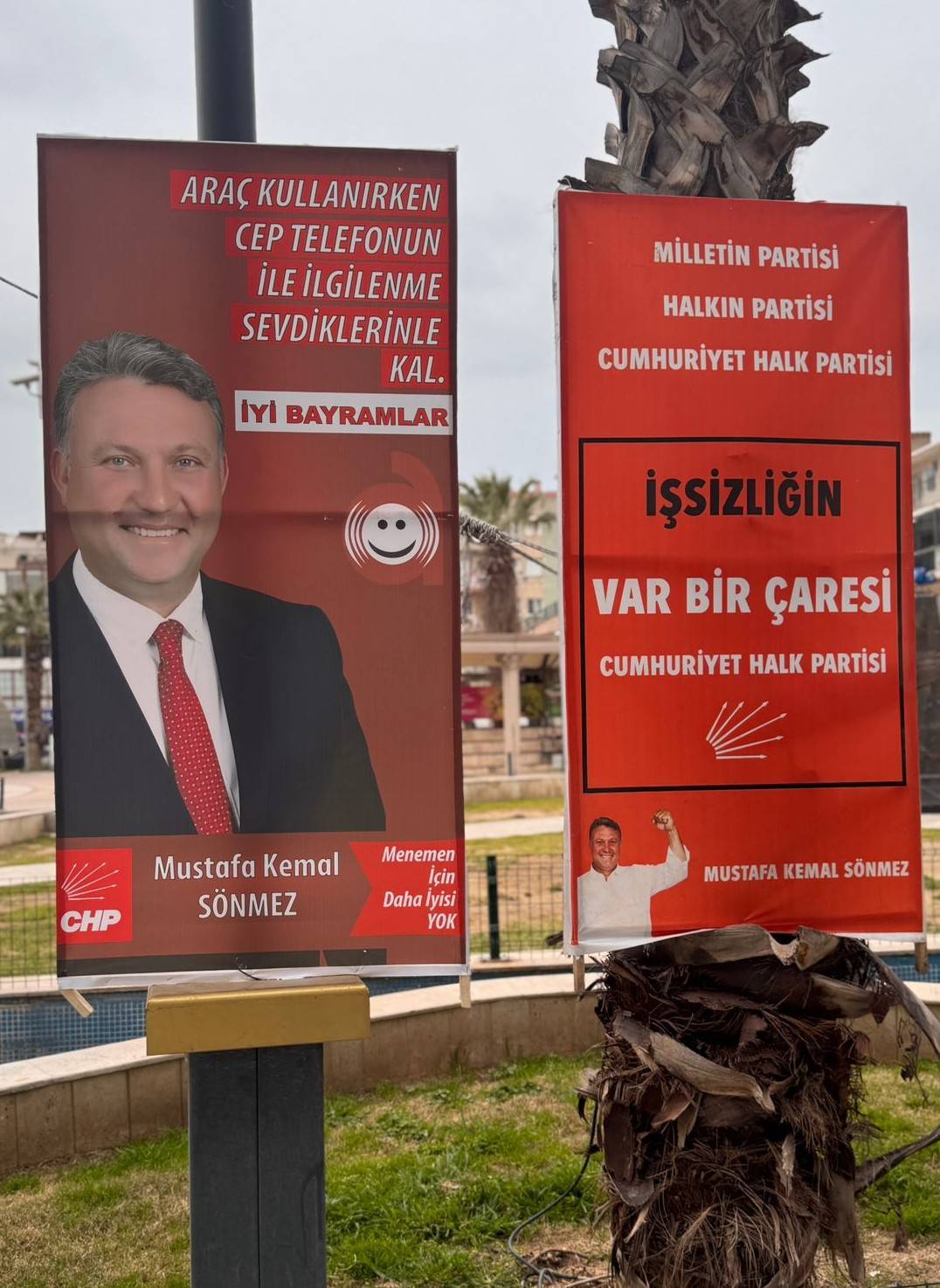 BELEDİYECİLİKTE NEZAKET, AFİŞLERLE BİRLİKTE SÖKÜLÜP ATILMAMALI!