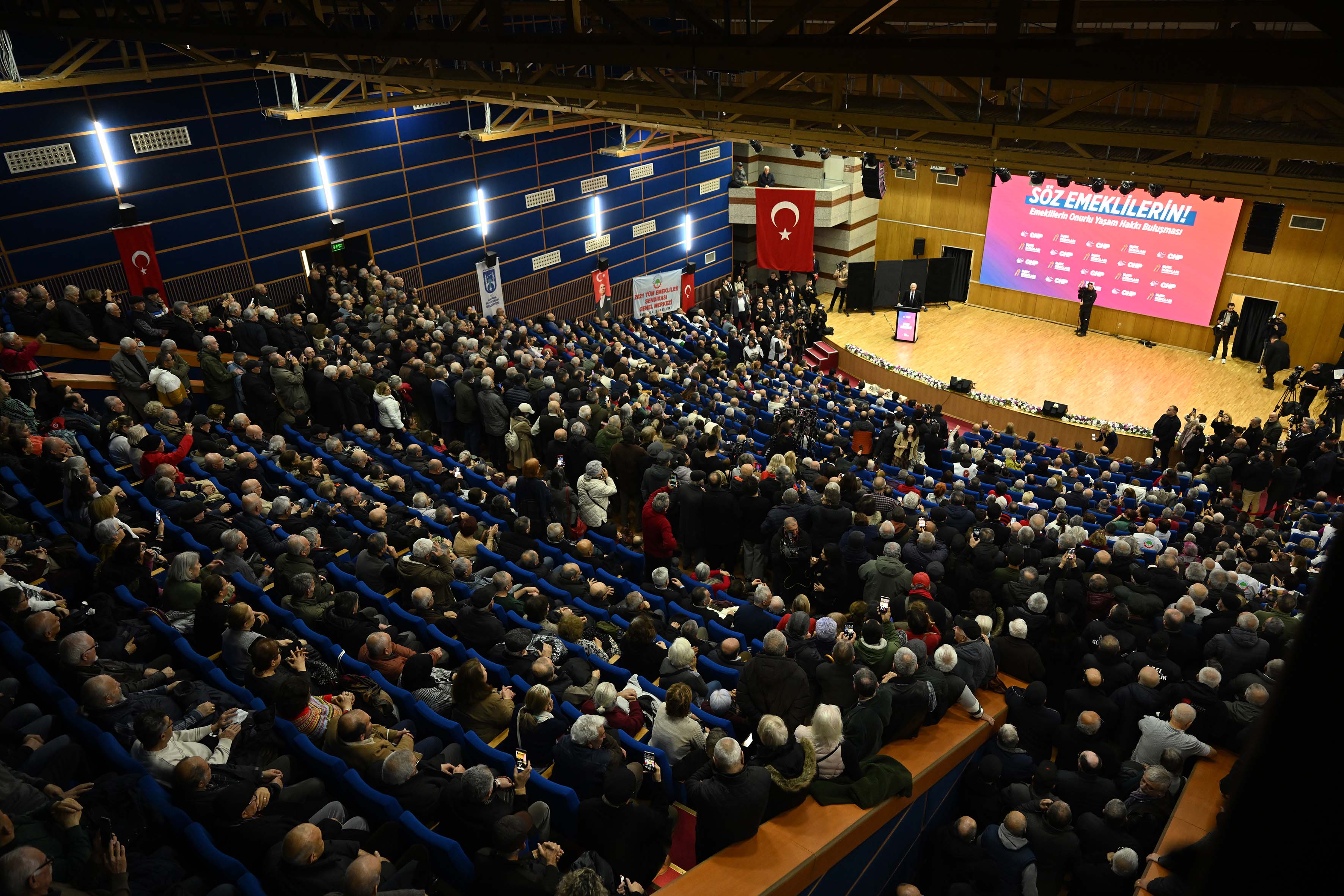Mansur Yavaş Emekliler Buluşması'na katıldı