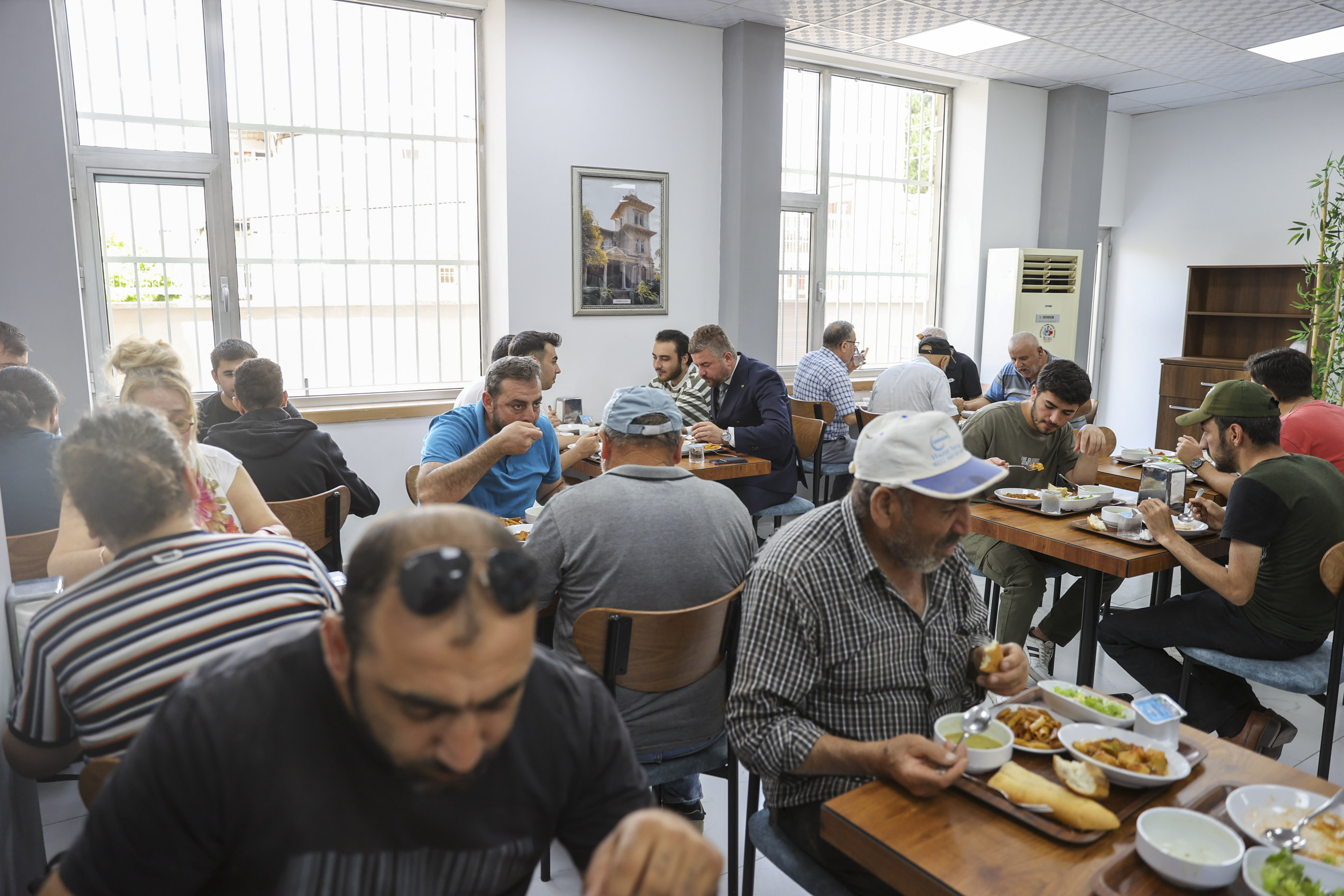 “Askıda Yemek” uygulamasıyla Buca’da 44 bin kişiye destek