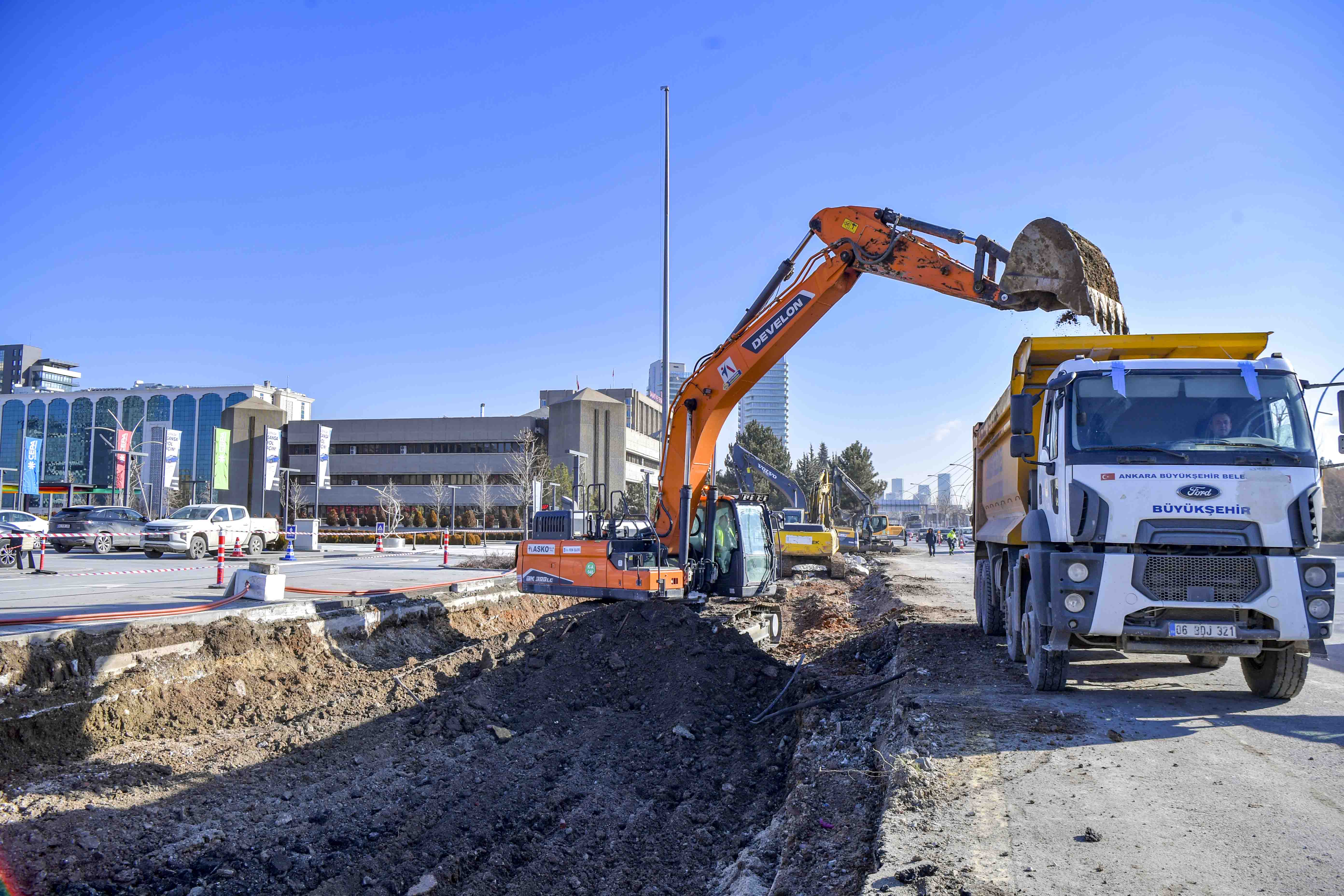 ABB’DEN AVM trafiğine neşter