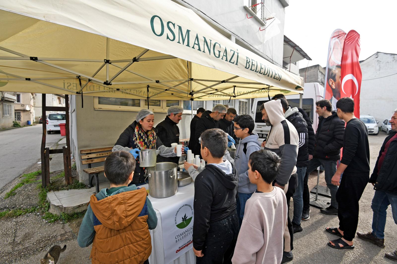 Osmangazi’de Cuma Bereketi Vatandaşlarla Paylaşıldı