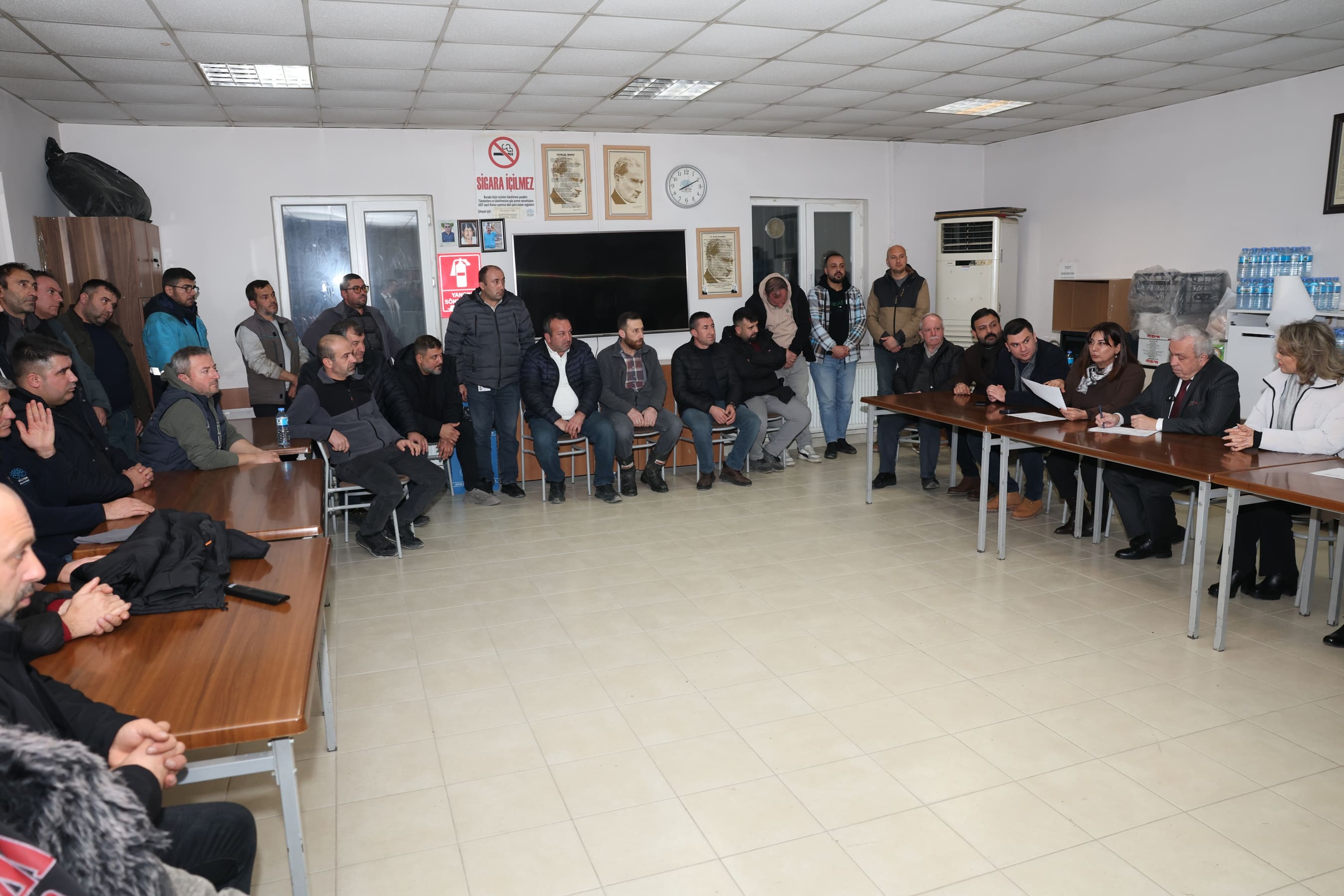 Başkan Şadi Özdemir’den karla mücadele ekiplerine teşekkür