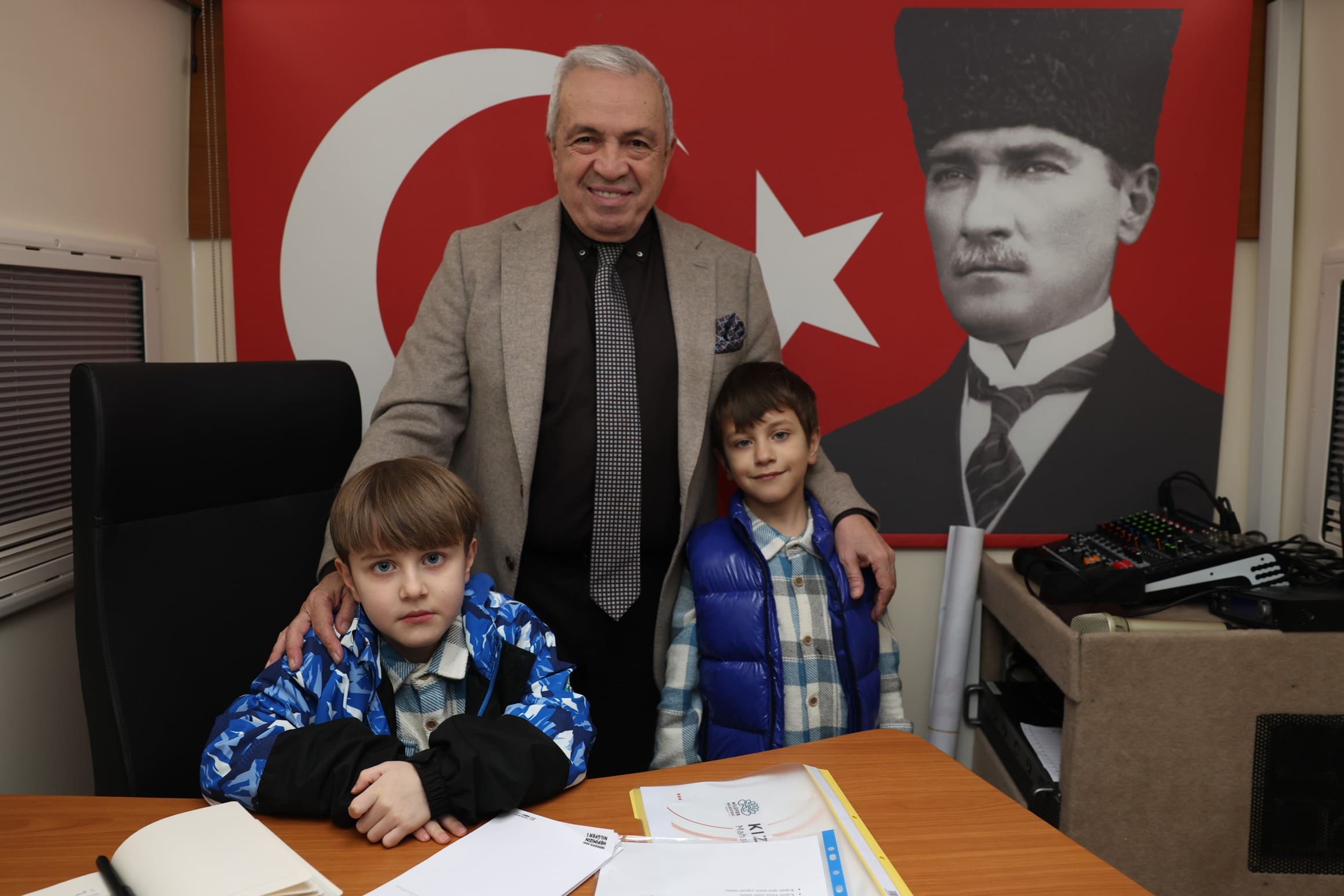 Başkan Şadi Özdemir’e Kızılcıklı’da çocuklardan kaykay park talebi geldi